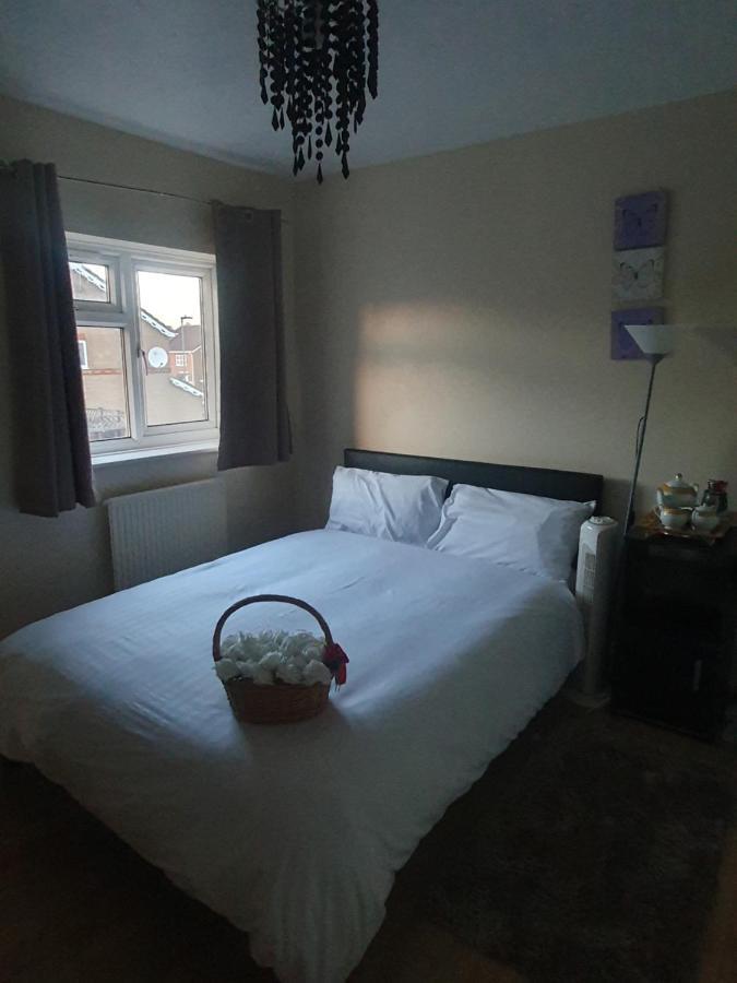 Double Size And Single Room In Barking Barking  Dış mekan fotoğraf