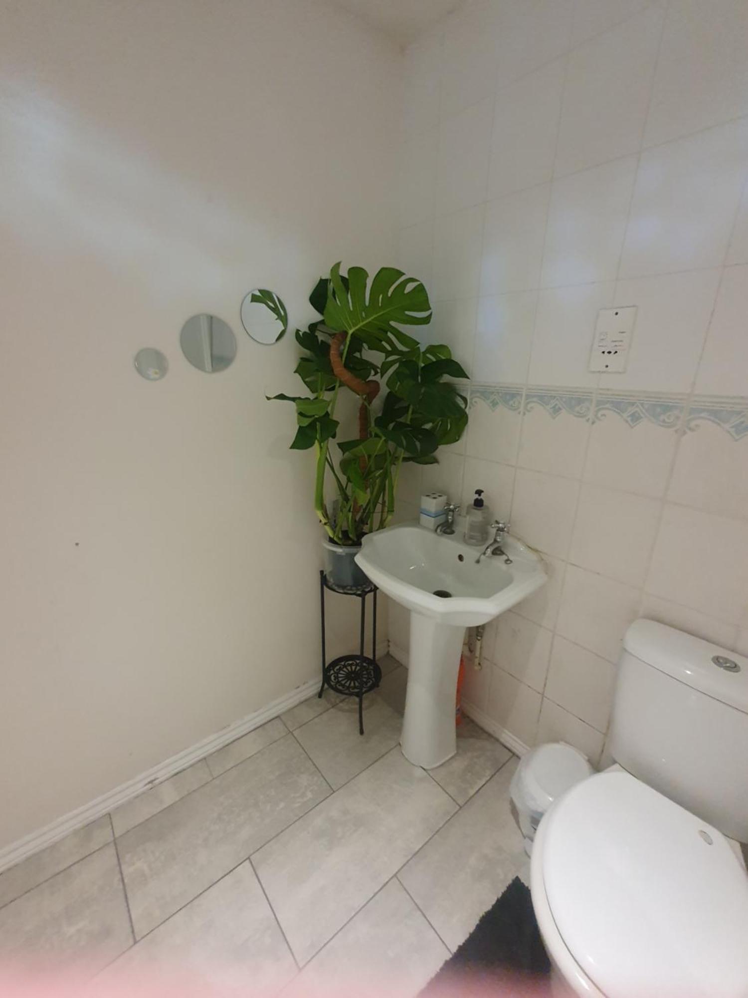 Double Size And Single Room In Barking Barking  Dış mekan fotoğraf